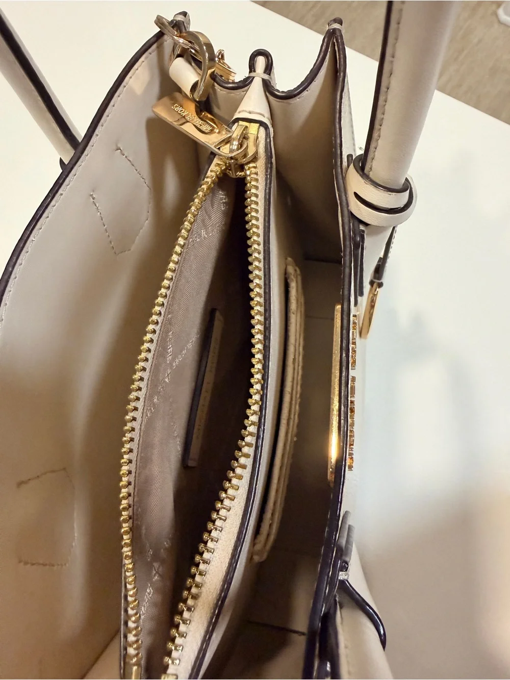 Michael Kors Mercer Small Cream Pebbled Leather Satchel Handbag Gold Hardware